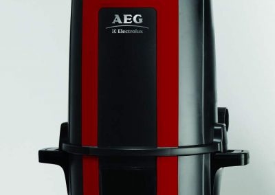 AEG870